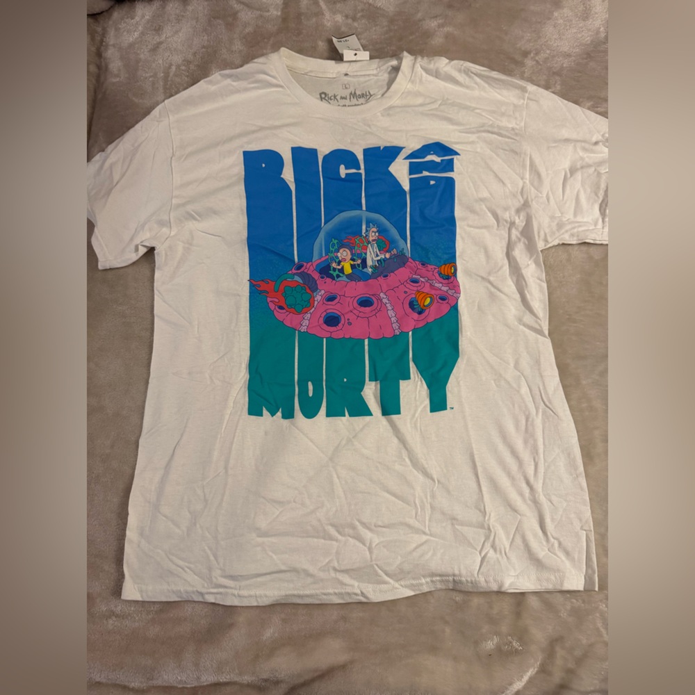 Rue21 White and Blue Graphic Tee